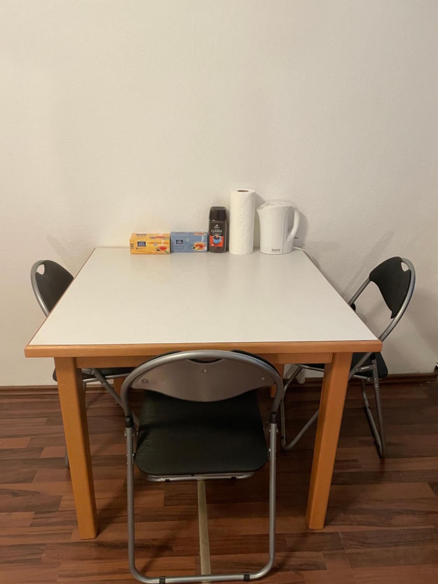 U6 Schoepfwerk Hostel 11 Вена Экстерьер фото