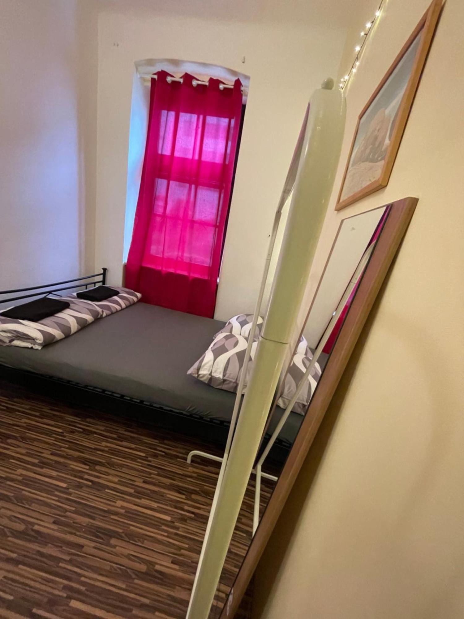 U6 Schoepfwerk Hostel 11 Вена Экстерьер фото
